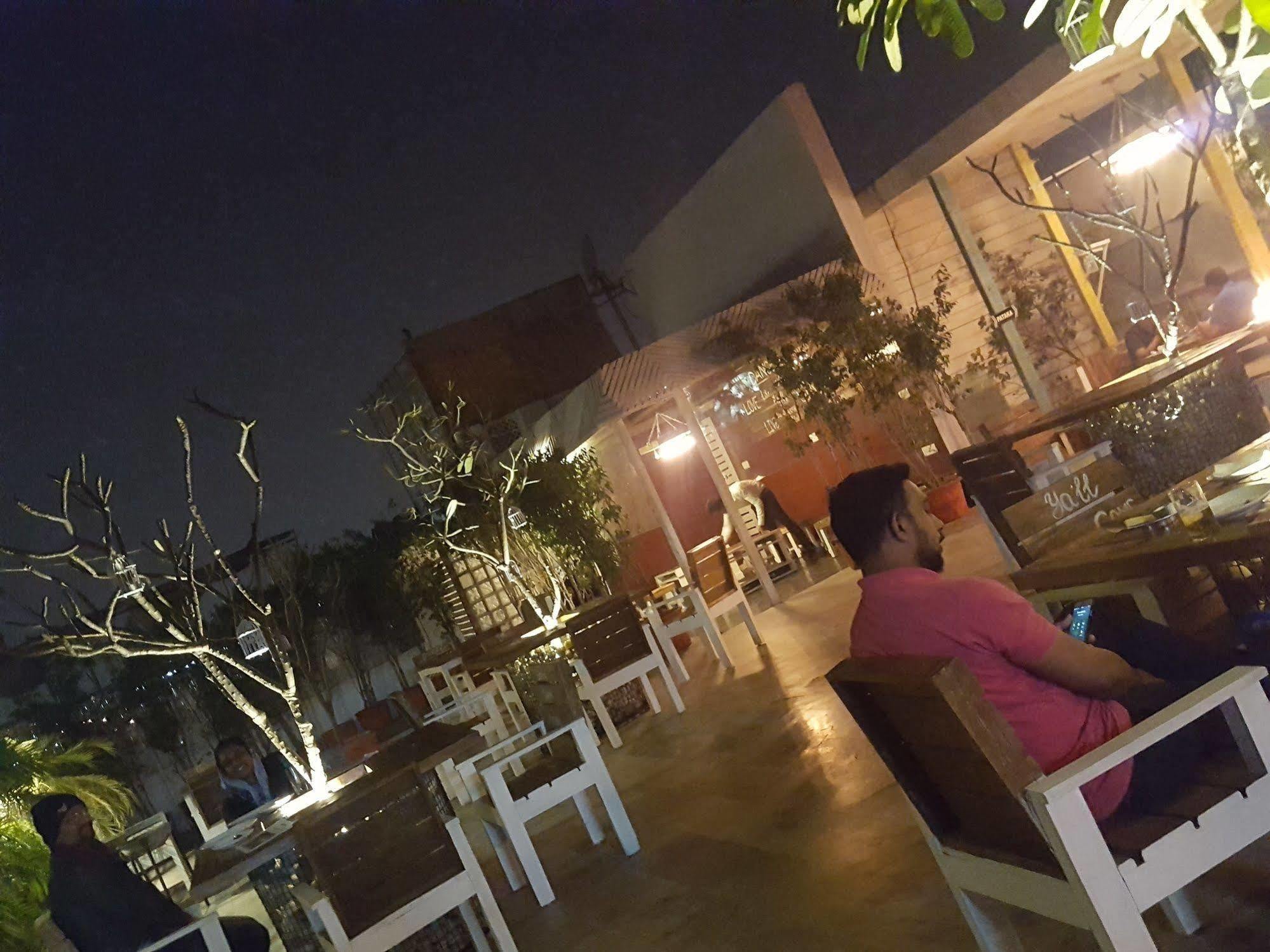The White Klove New Delhi Exterior foto