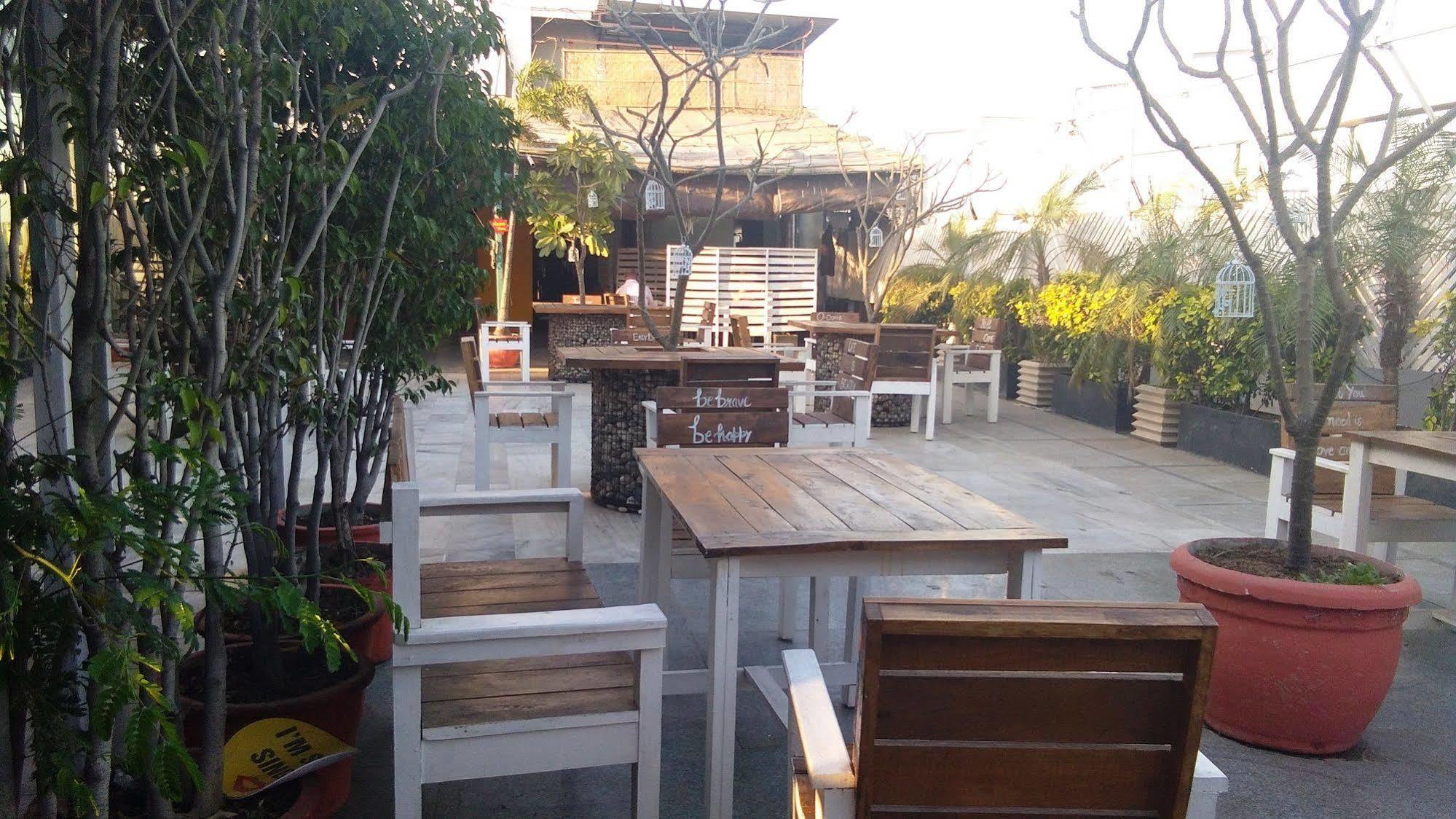 The White Klove New Delhi Exterior foto
